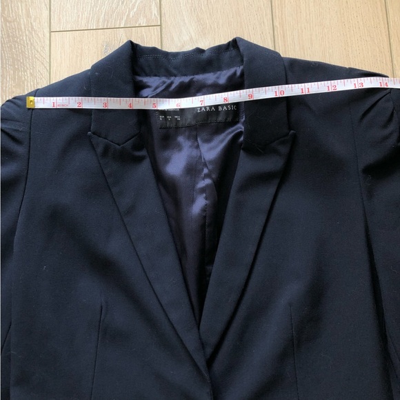 Zara Basic Navy Blue Gathered Shoulder Blazer - Picture 2 of 13